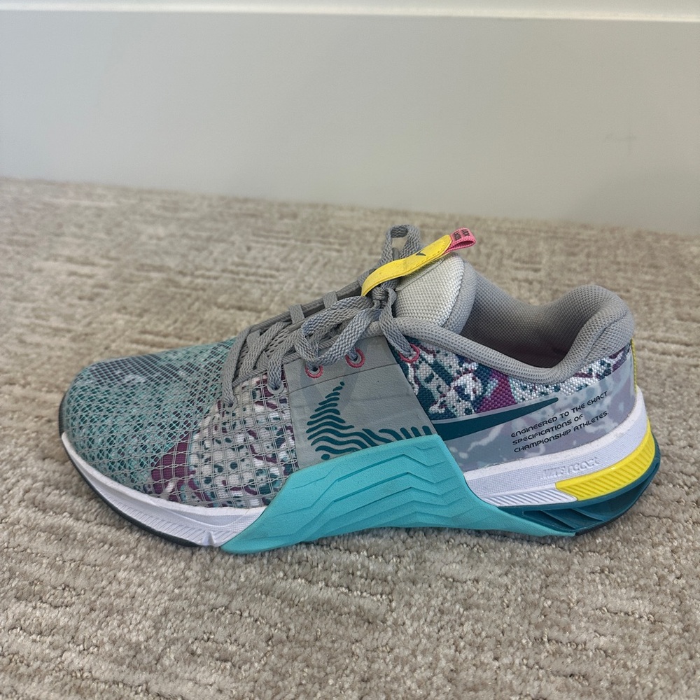 Nike Women's Metcon 8 Training Shoes - Picture 3 of 9